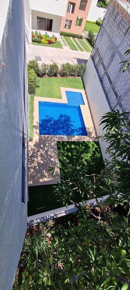 3 de 18