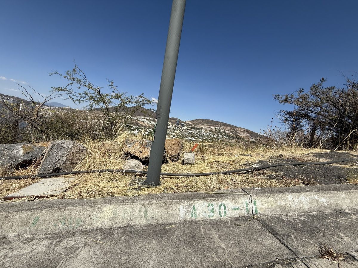 Terreno en venta dentro del Club de Golf Tres Marías, Morelia, Michoacan
