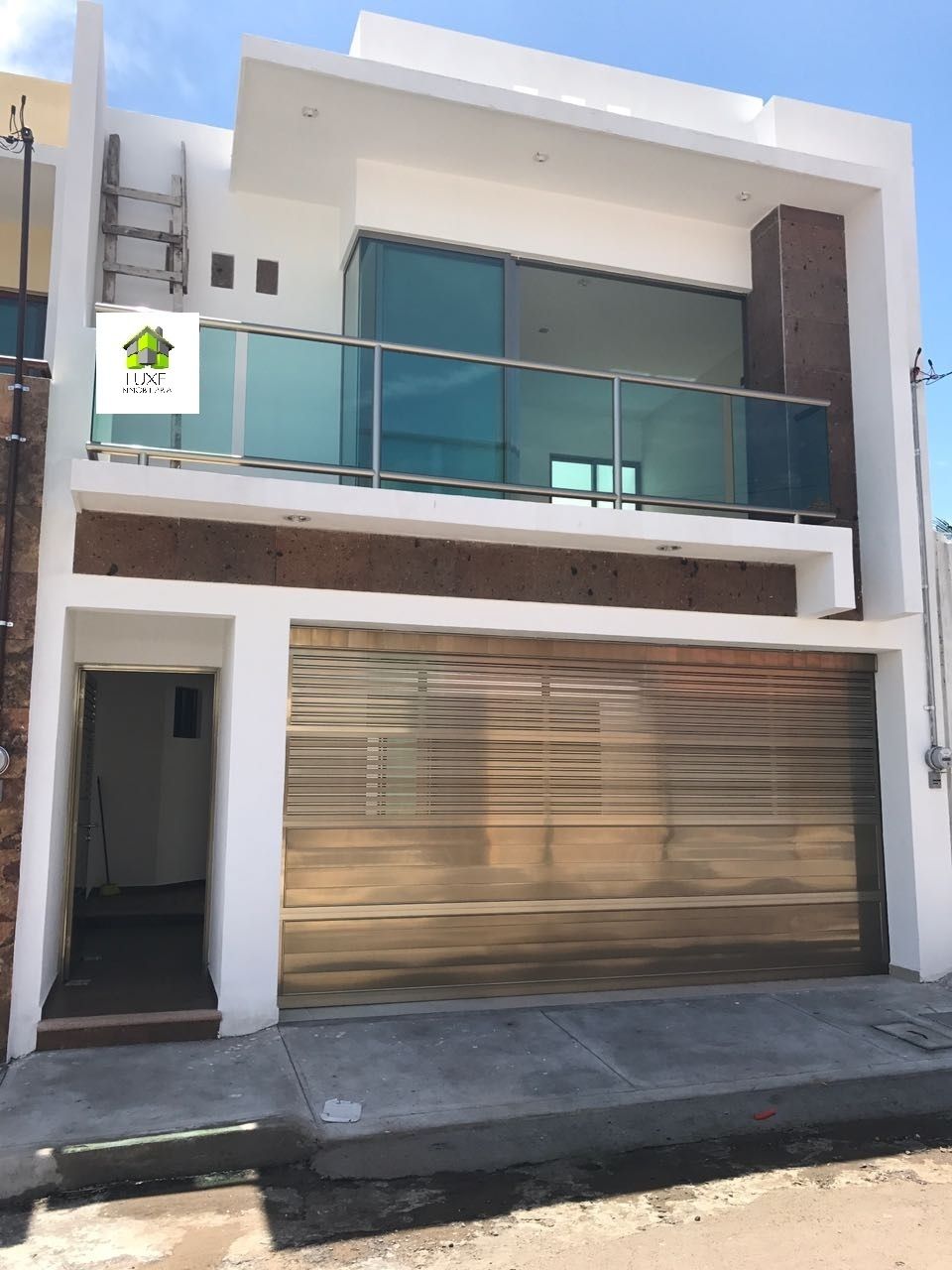 CASA VENTA - COL. GRACIANO SANCHEZ - BOCA DEL RÍO | EasyBroker