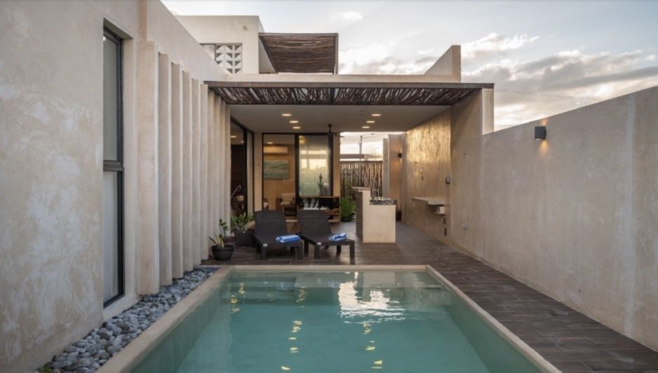 Casa en venta en la playa con paneles y a 100 metros del mar - foto 2