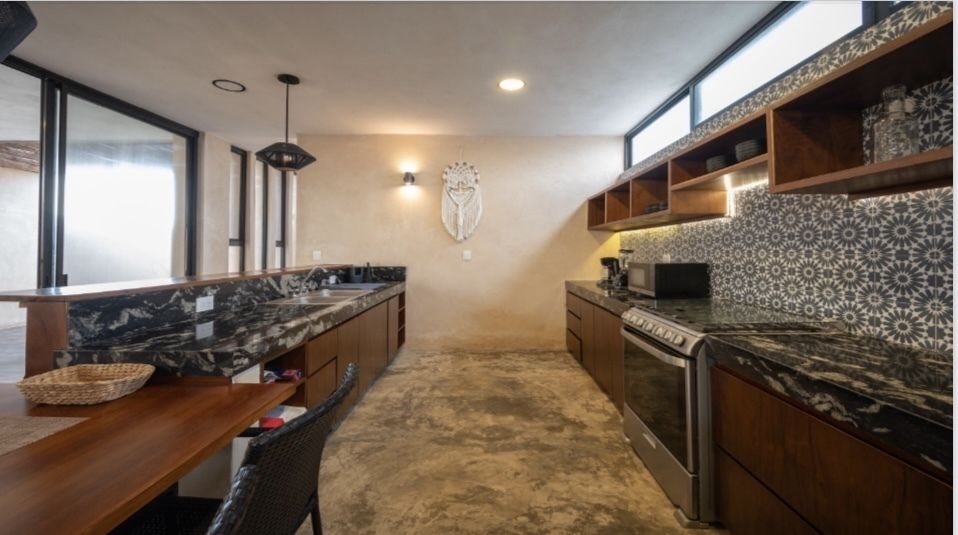 Casa en venta en la playa con paneles y a 100 metros del mar - foto 4