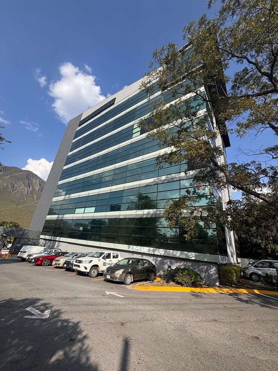 OFICINA EN VENTA CENTRO DE NEGOCIOS VALLE ALTO, VILLAS LA RIOJA, MONTERREY, foto 1 de 22