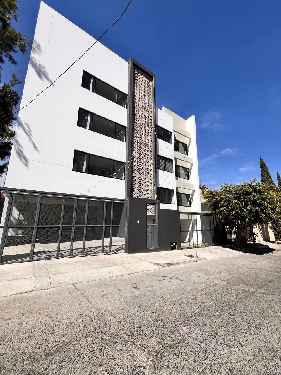 9 de 37