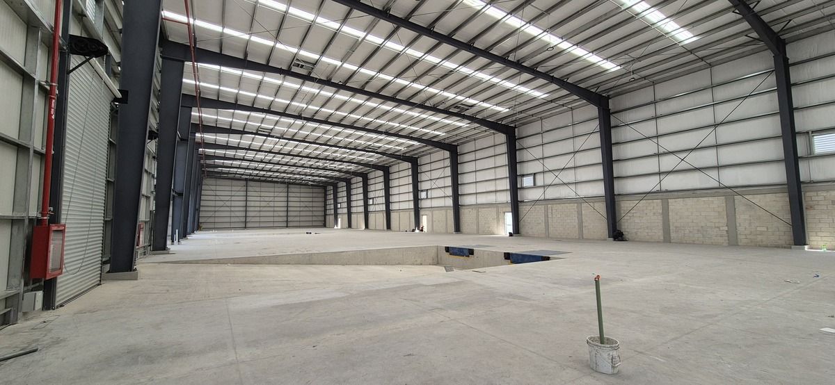 4 de 16: INTERIOR BODEGAS 508 m2