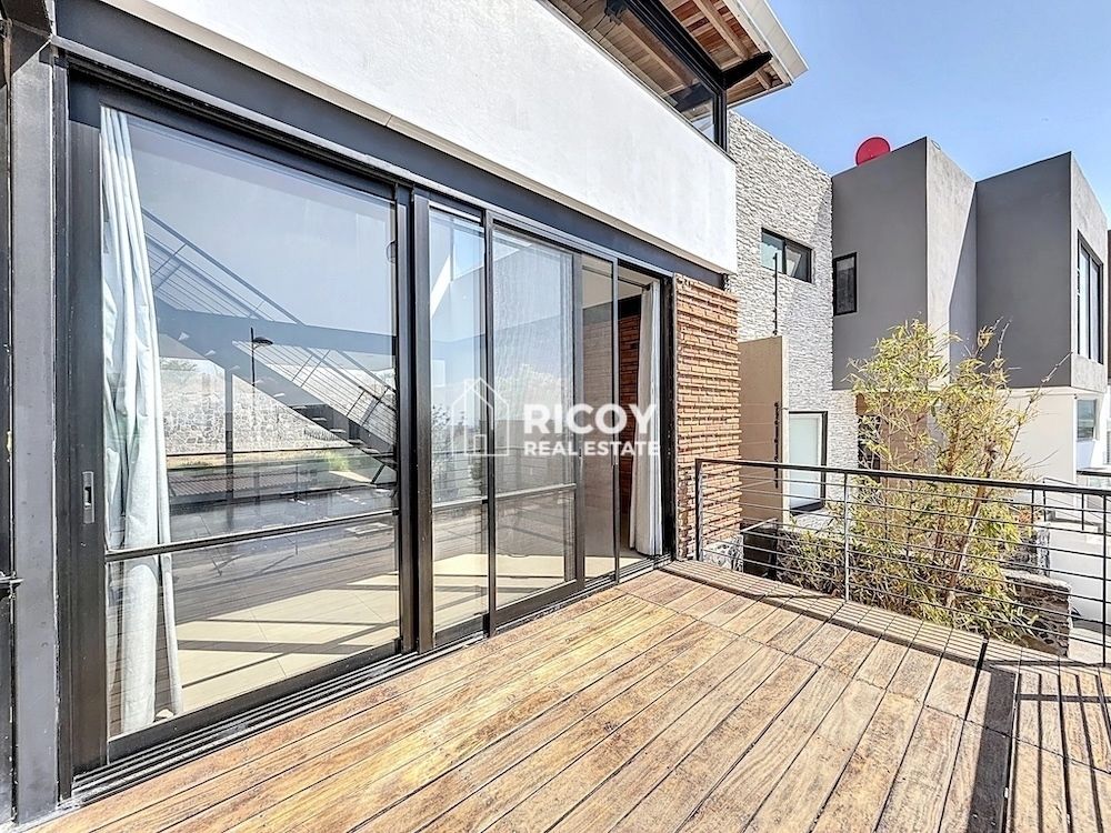 3 de 30: Terraza frontal