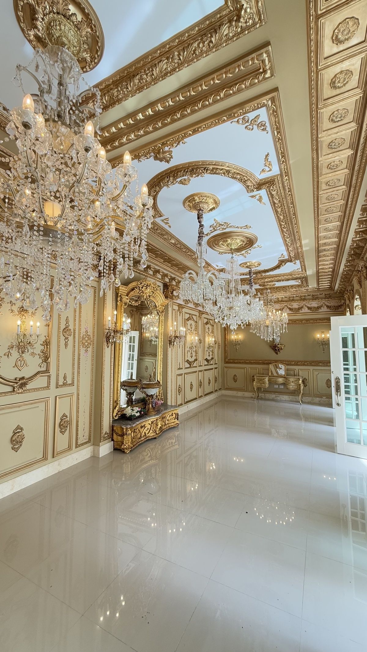 SALON DE ESPEJOS (DE EVENTOS)