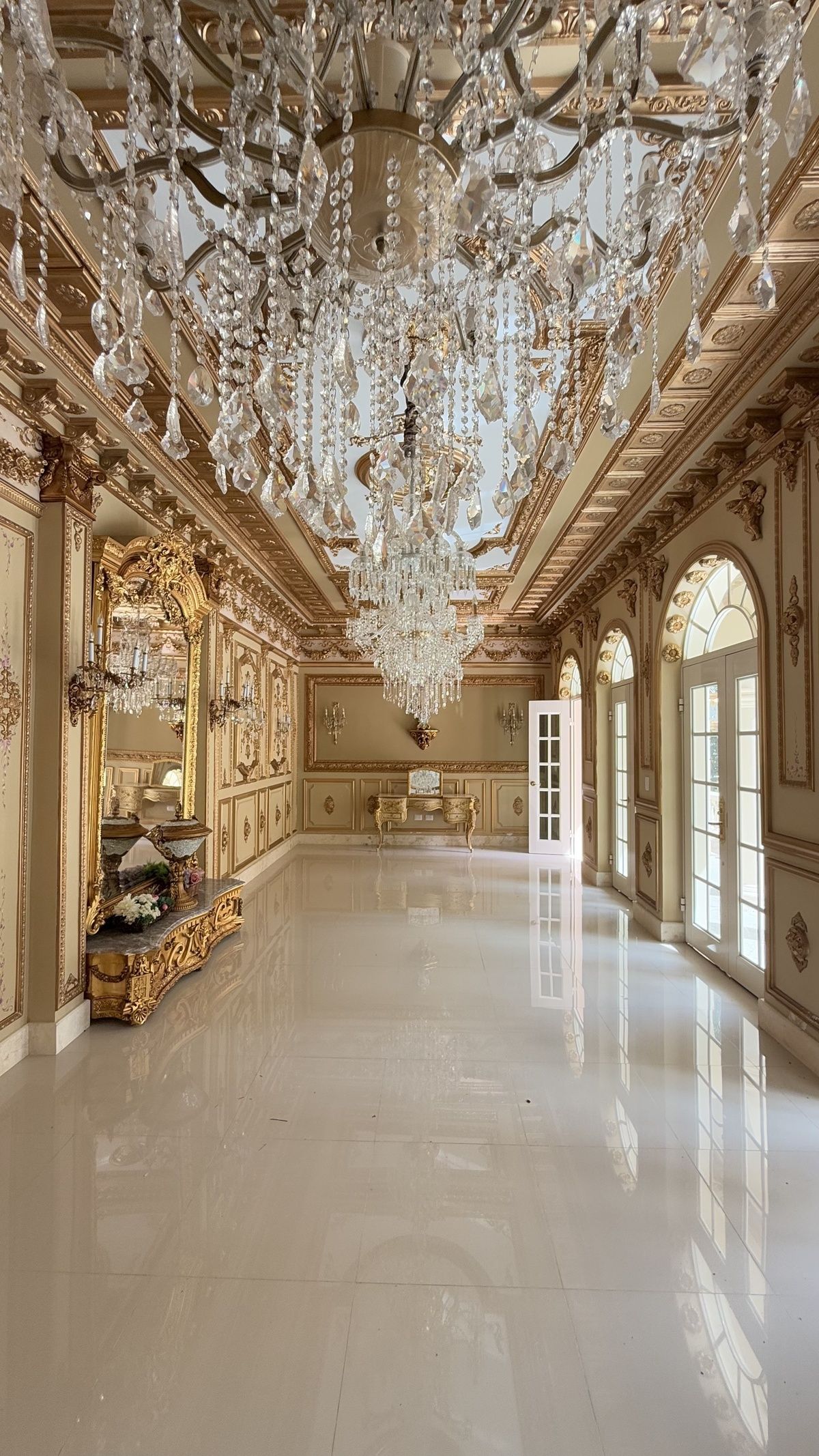 SALON DE ESPEJOS (DE EVENTOS)
