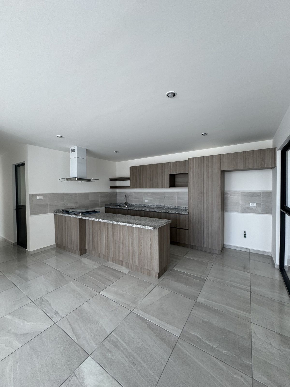 9 de 36: Cocina equipada