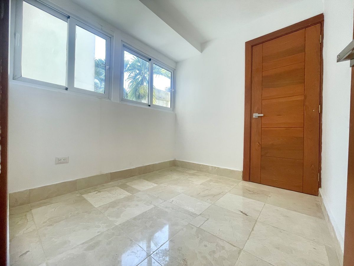 17 de 18: Espacio de oficina