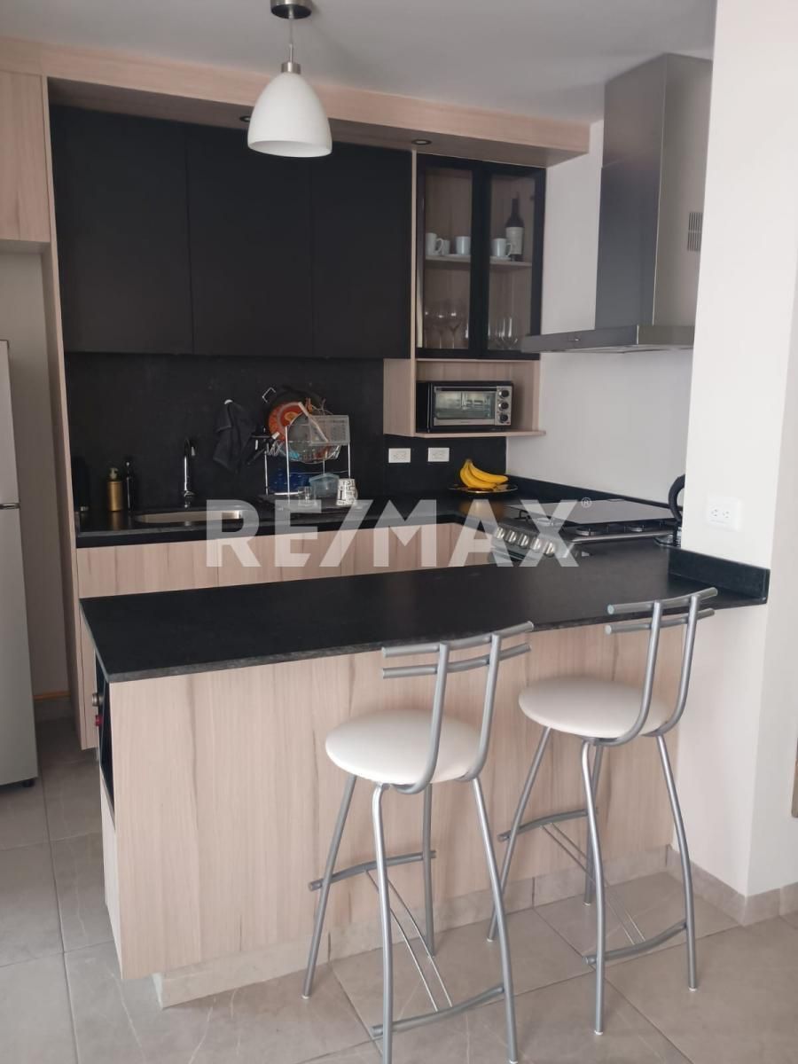 1 of 13: Cocina