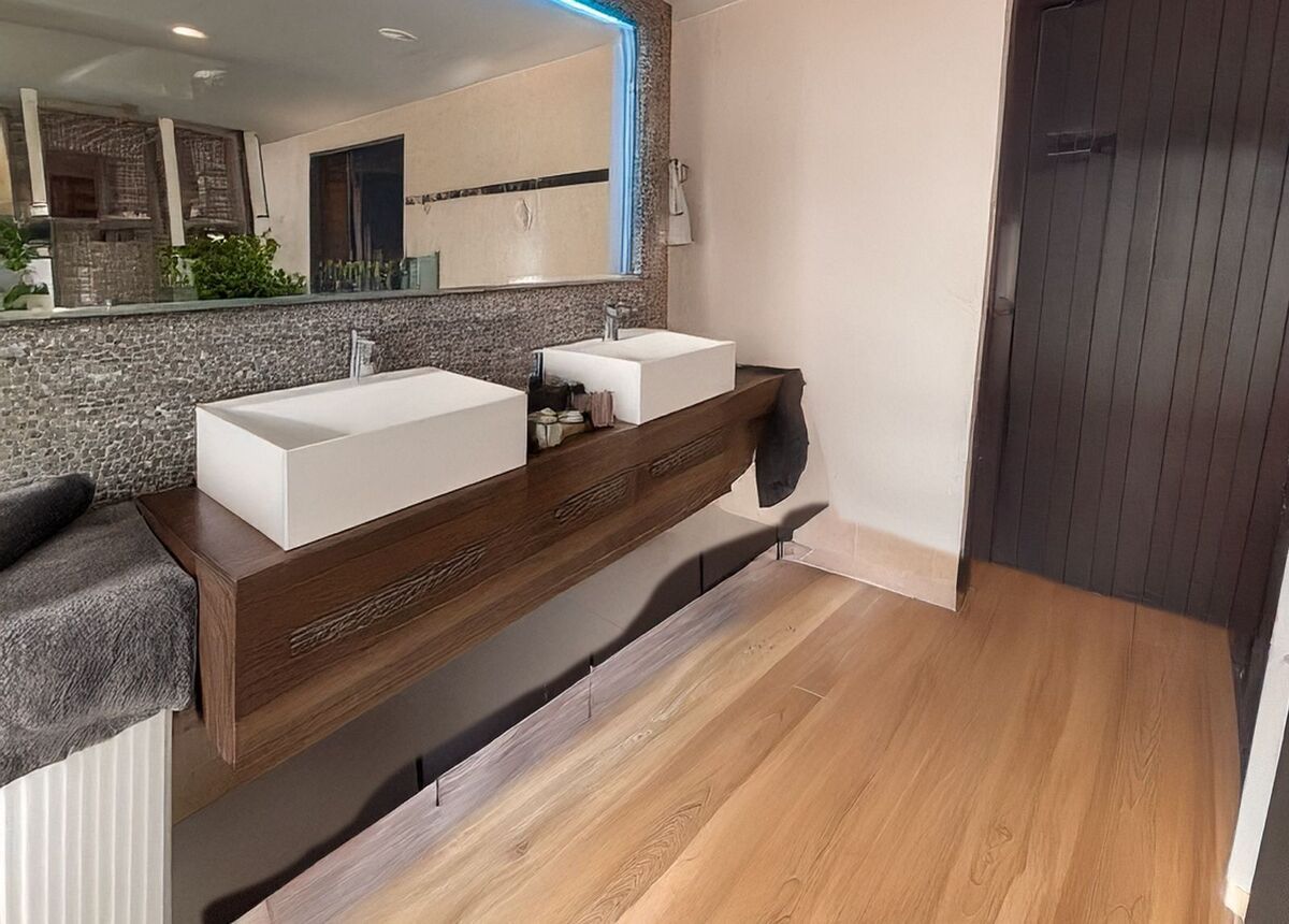 5 of 19: BAÑO PRINCIPAL