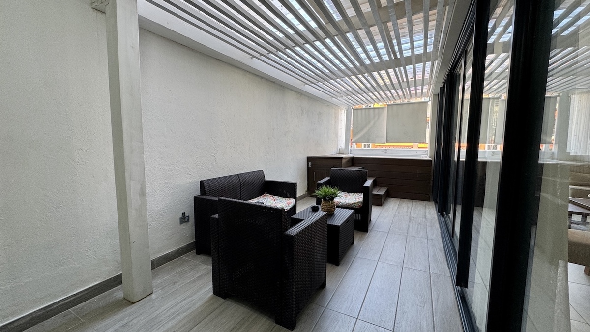 6 de 18: Terraza y Jacuzzi propio