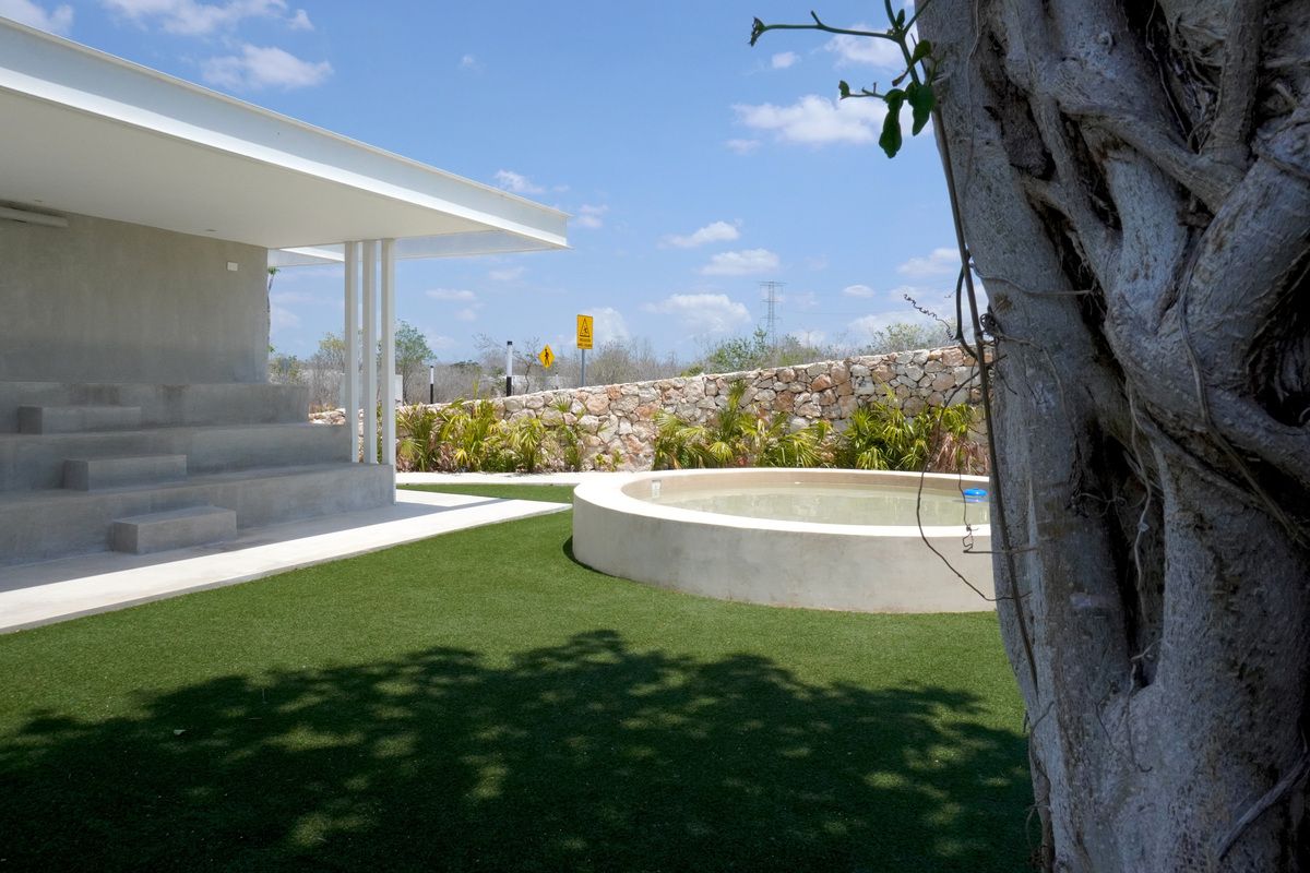 40 de 49: Casa club