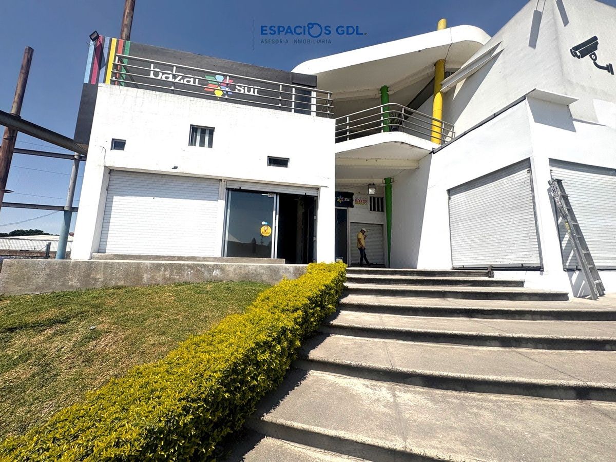 Exclusivo Local Comercial en Esquina de la Planta Baja de Plaza Bazar Sur.