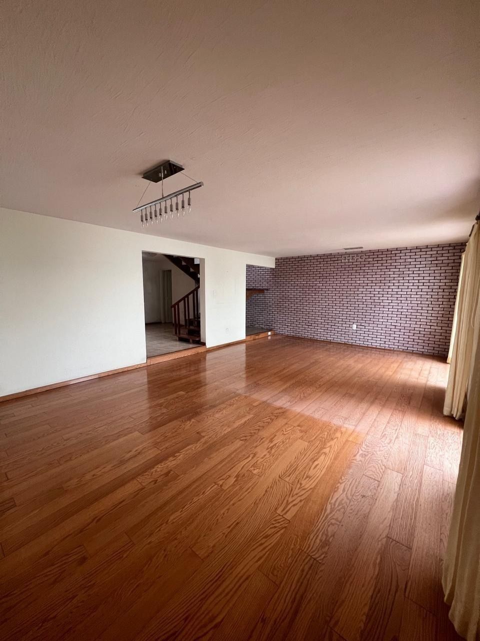 5 de 10: Espacio de sala y comedor