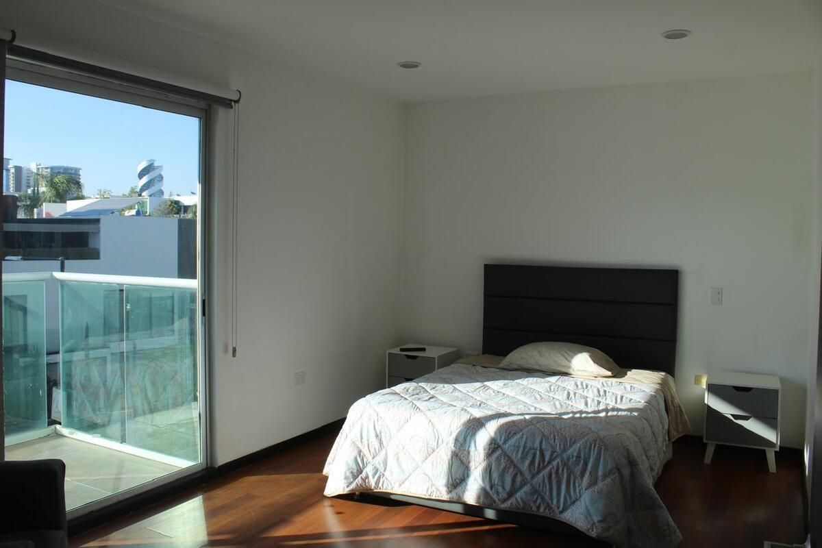 12 of 25: Habitación de 1er Nivel