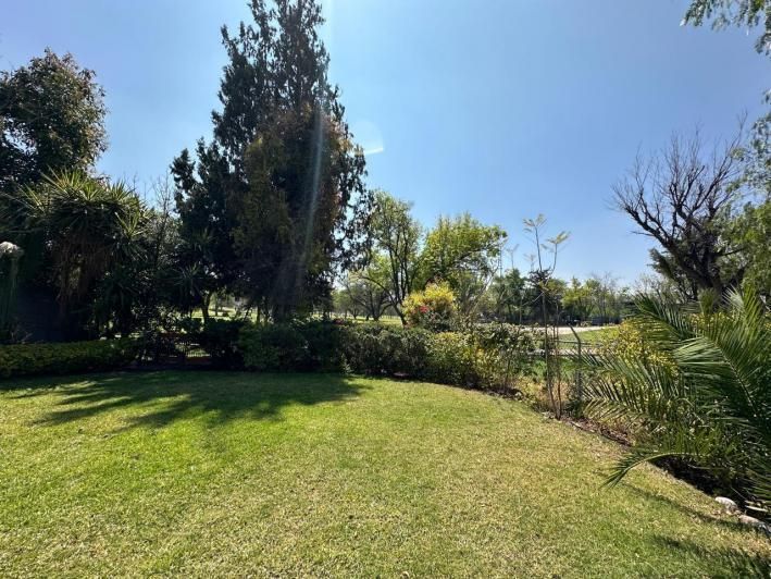 22 de 22: Acceso directo a pie al campo de golf