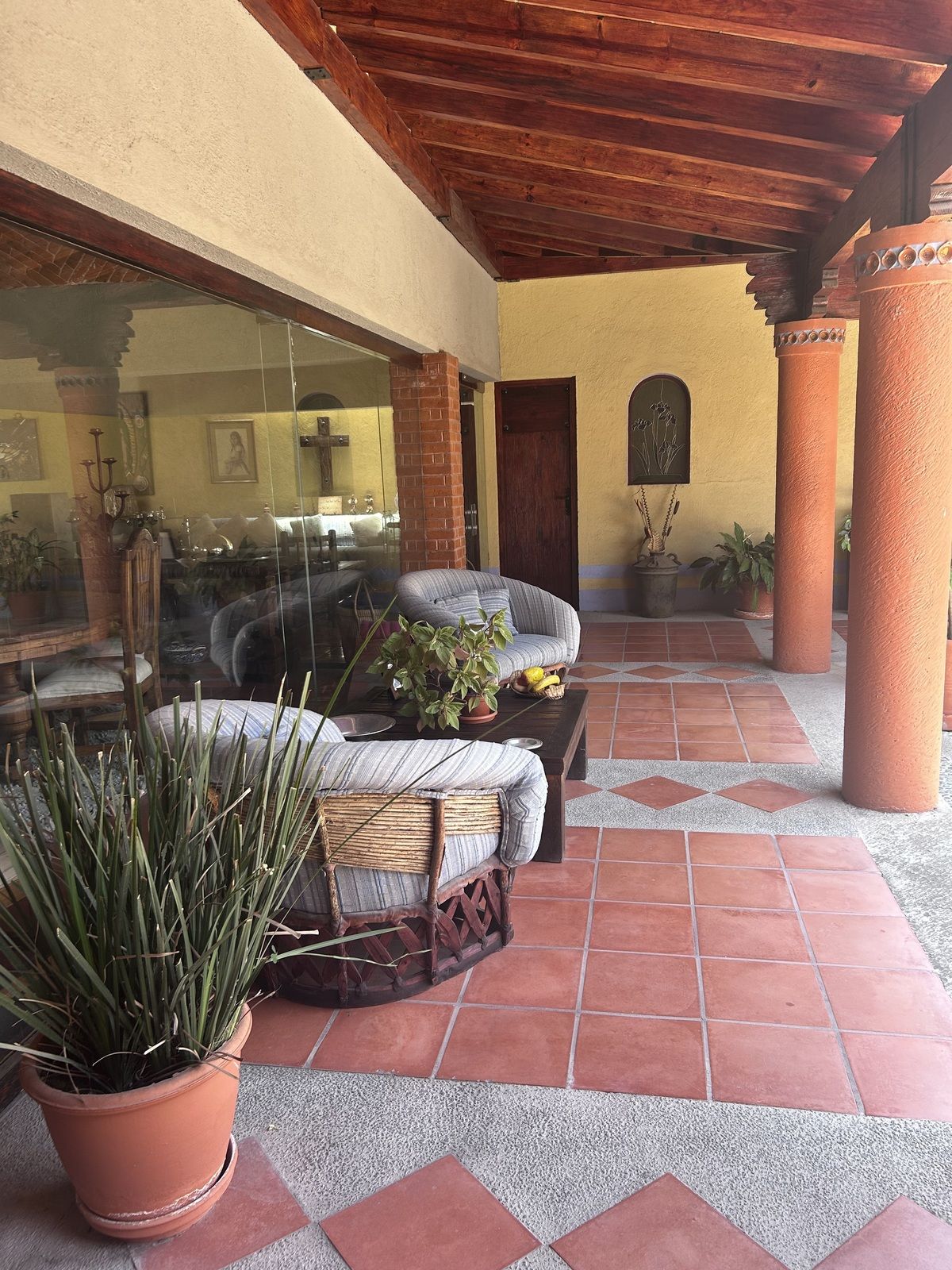 7 de 22: Pasillos internos  al patio central