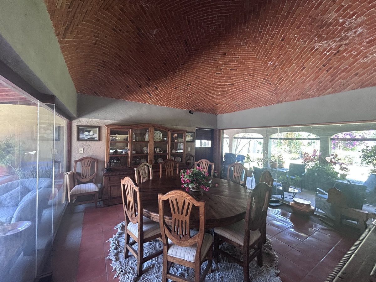 16 de 22: Comedor junto jardín y terraza vistas al jardín