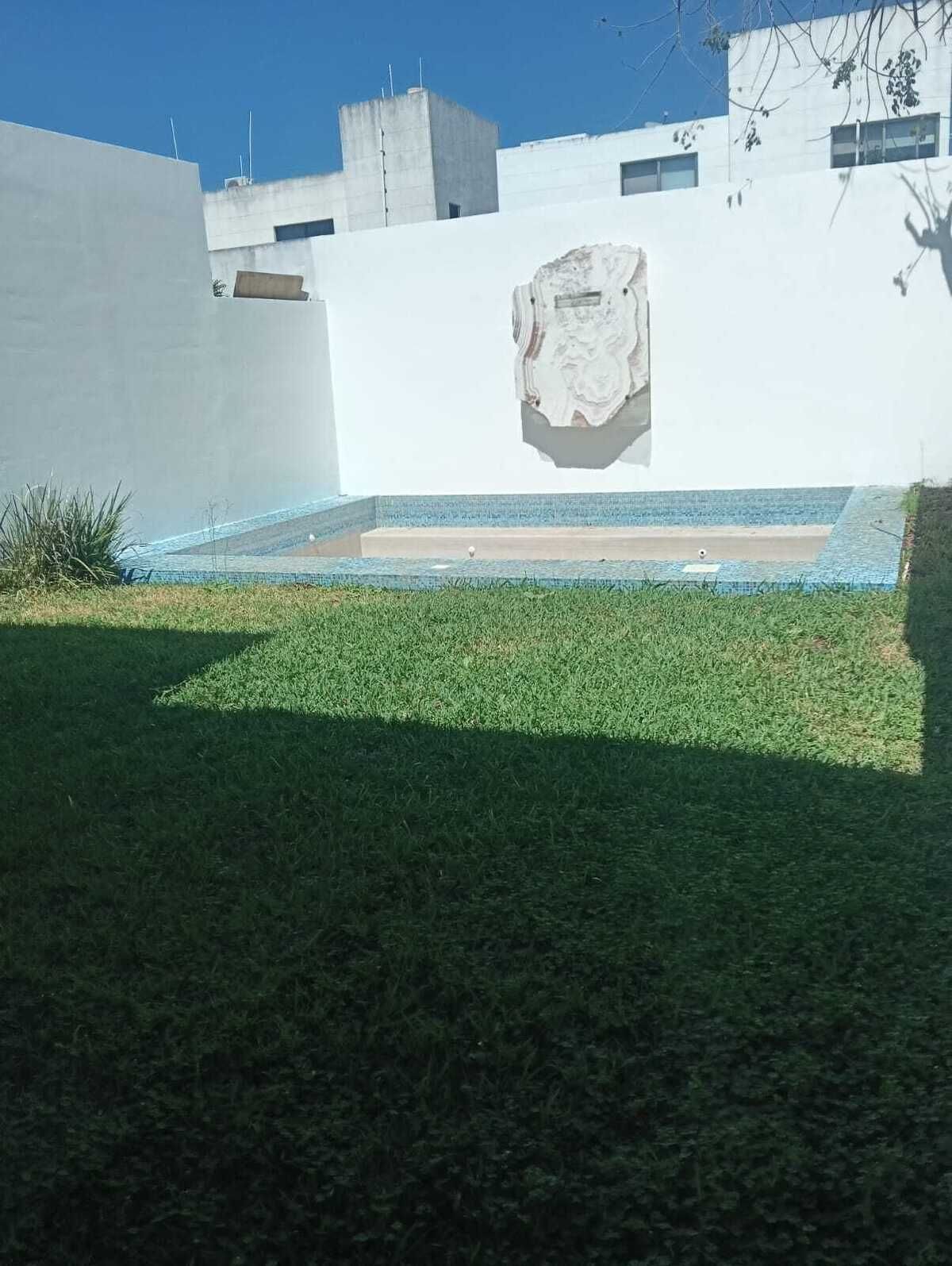 Jardín con alberca 1, foto 13 de 19