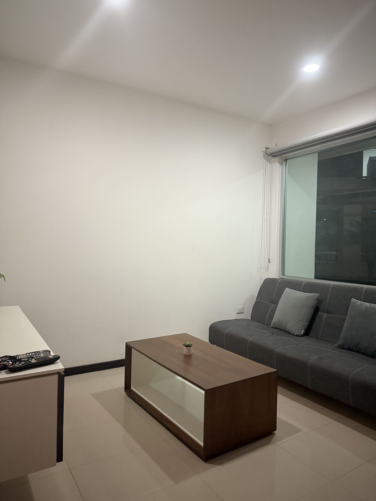 5 of 32: SALA