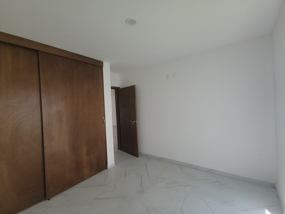 11 of 14: RECAMARA 2