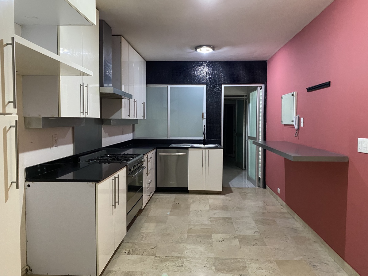 LOMAS BEZARES VENTA DEPARTAMENTO