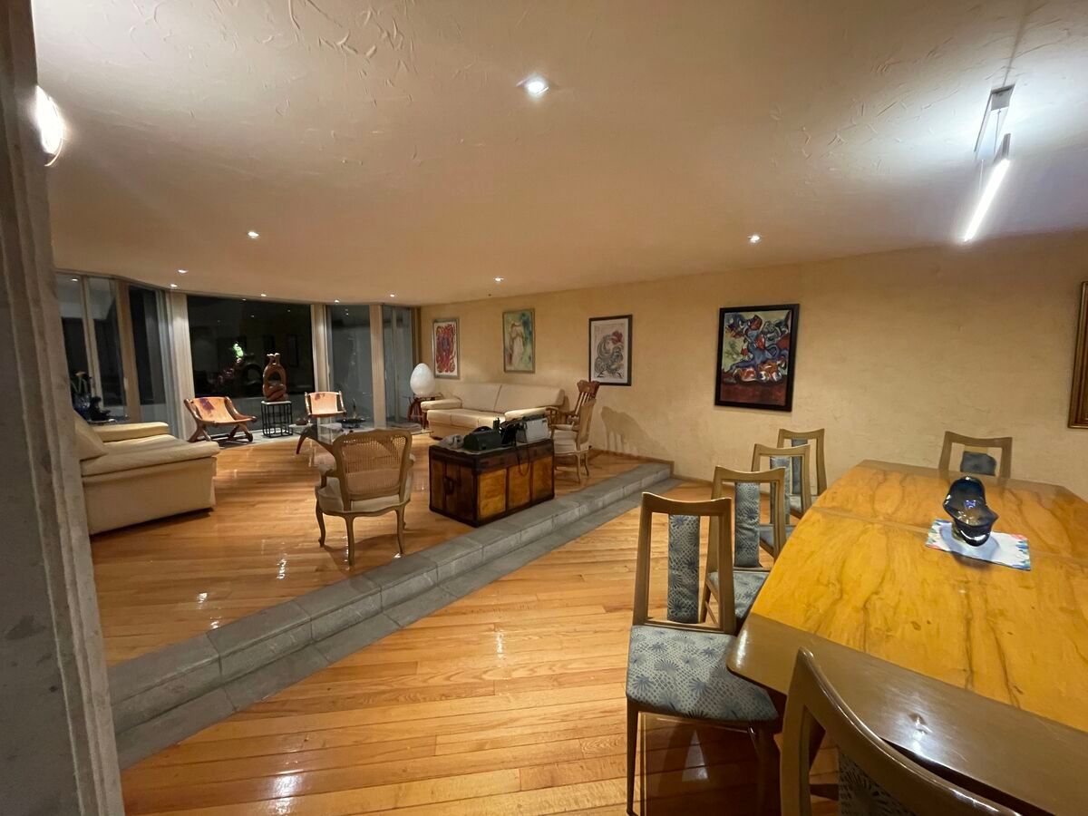 4 de 18: Comedo y sala