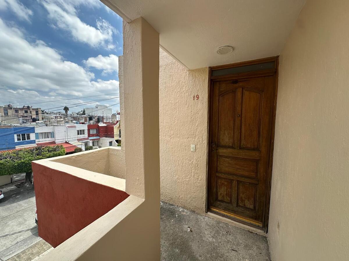 3 of 13: ENTRADA
