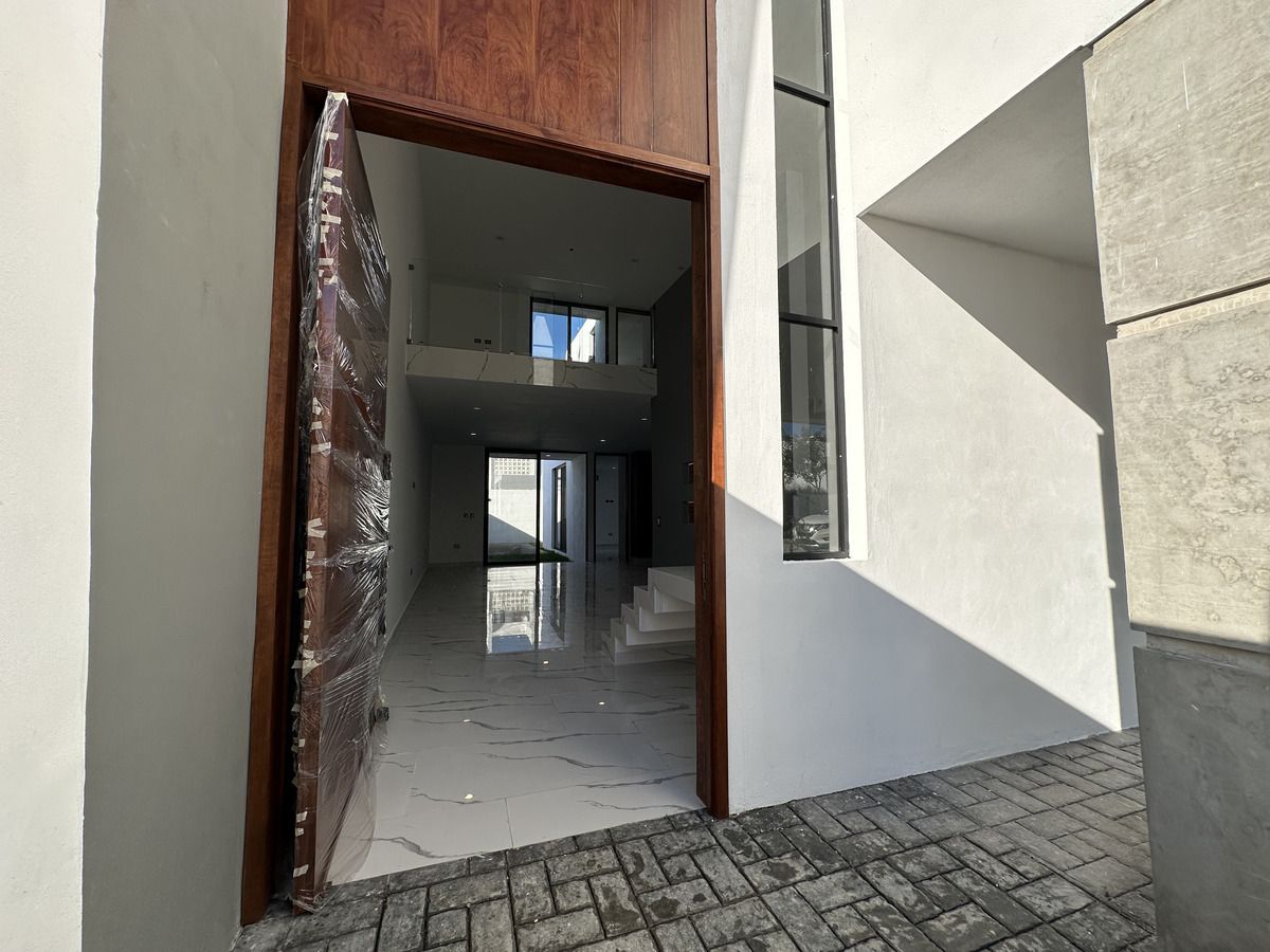 3 de 27: CASA MUESTRA