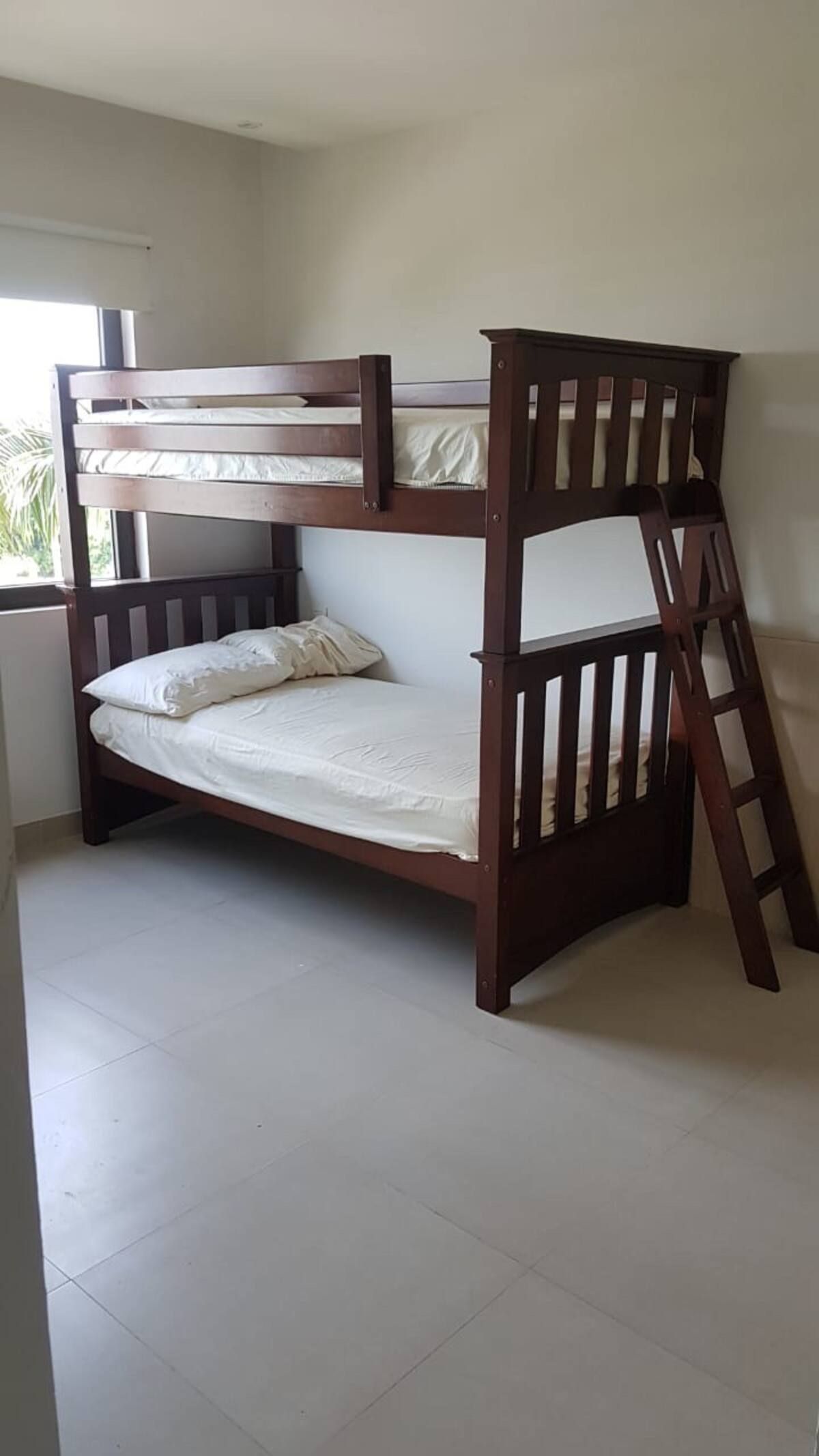 6 de 19: Segunda Habitación