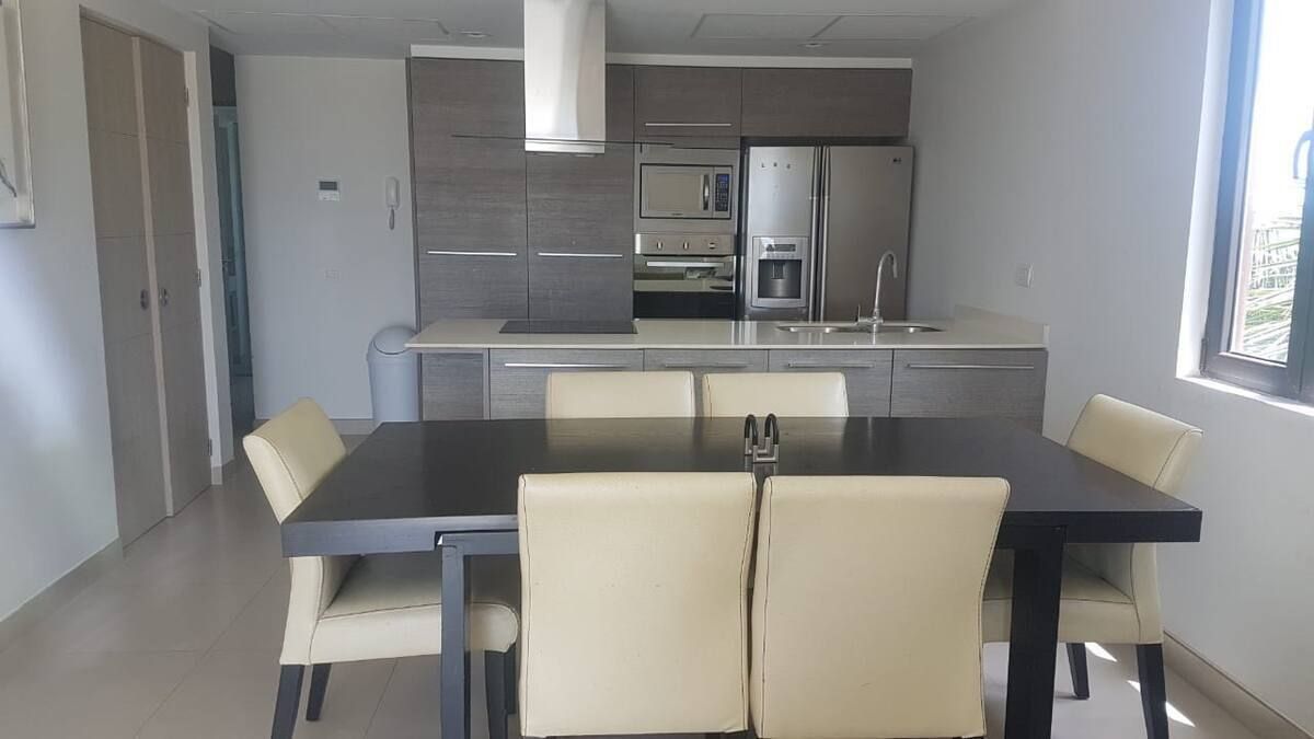 2 de 19: Cocina, Comedor