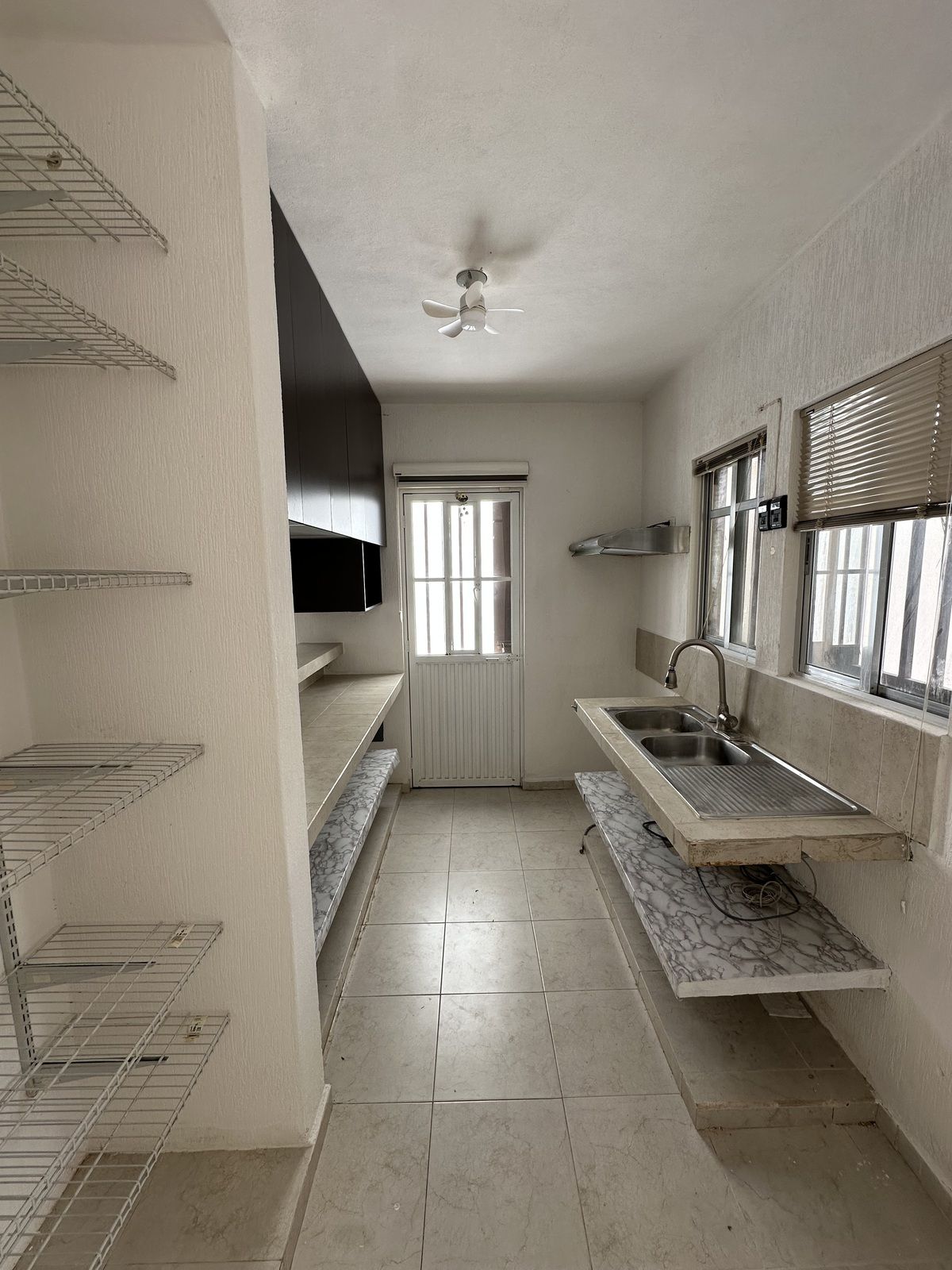 5 of 17: Espacio funcional para cocina