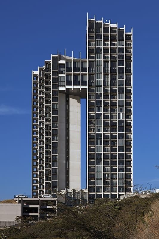 2 de 33