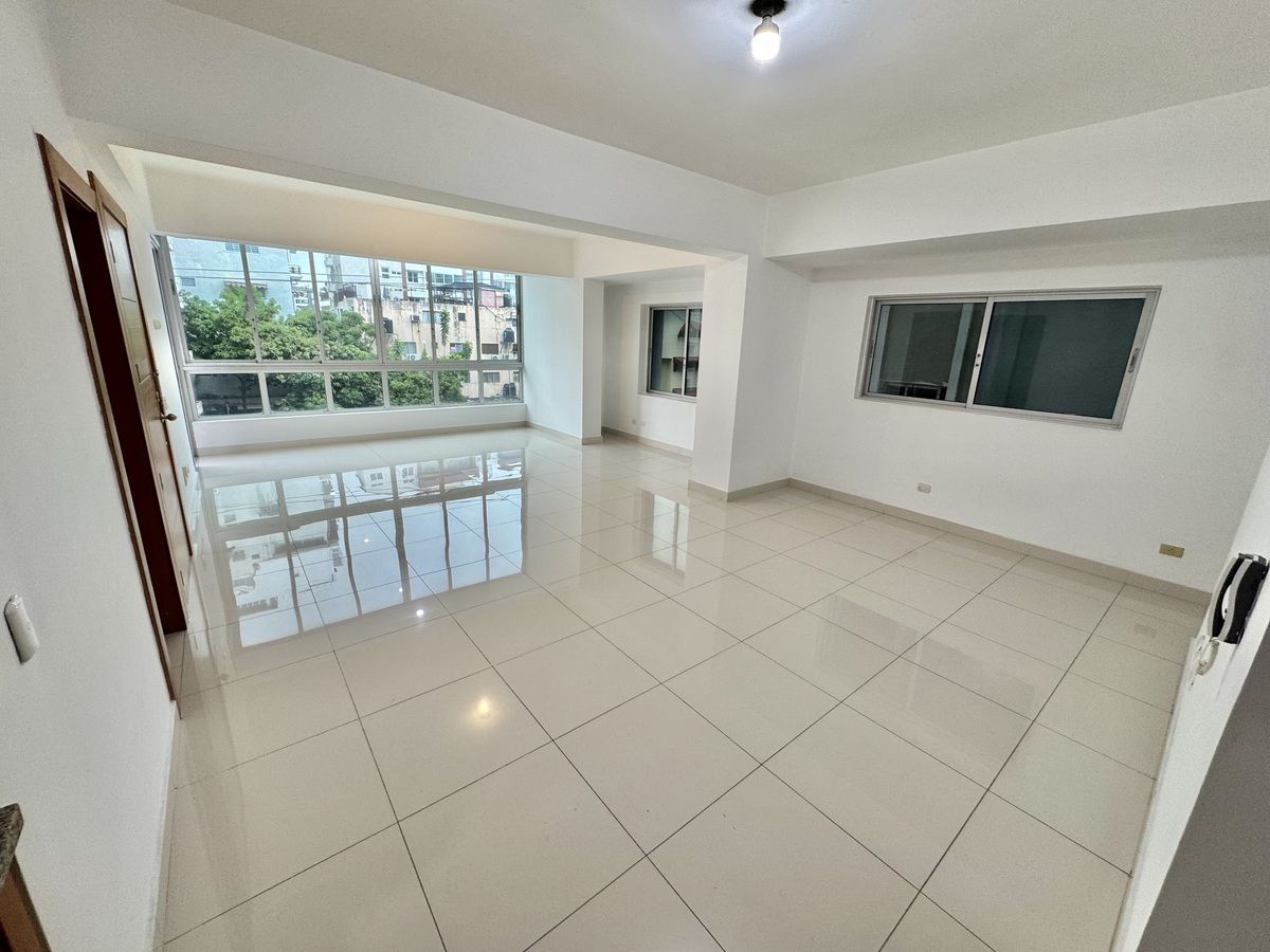 Apartamento en Urbanización Real, foto 1 de 16