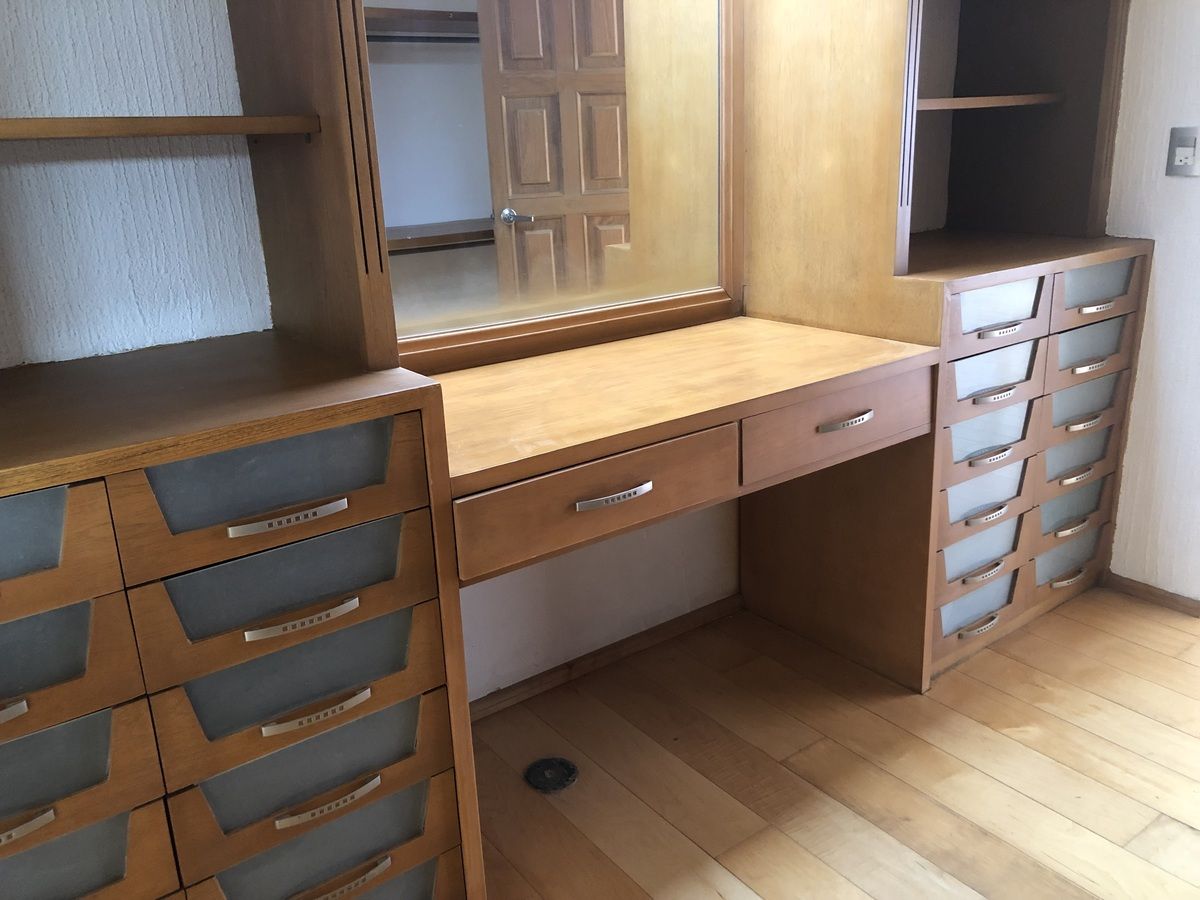 17 de 41: Vestidor Recámara principal