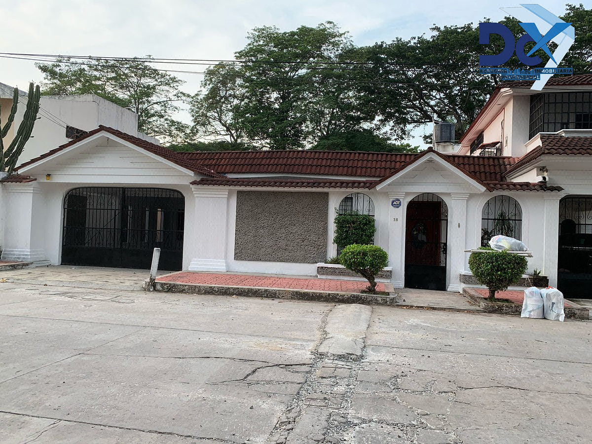 Casa en Venta Col. las Rosas Comalcalco