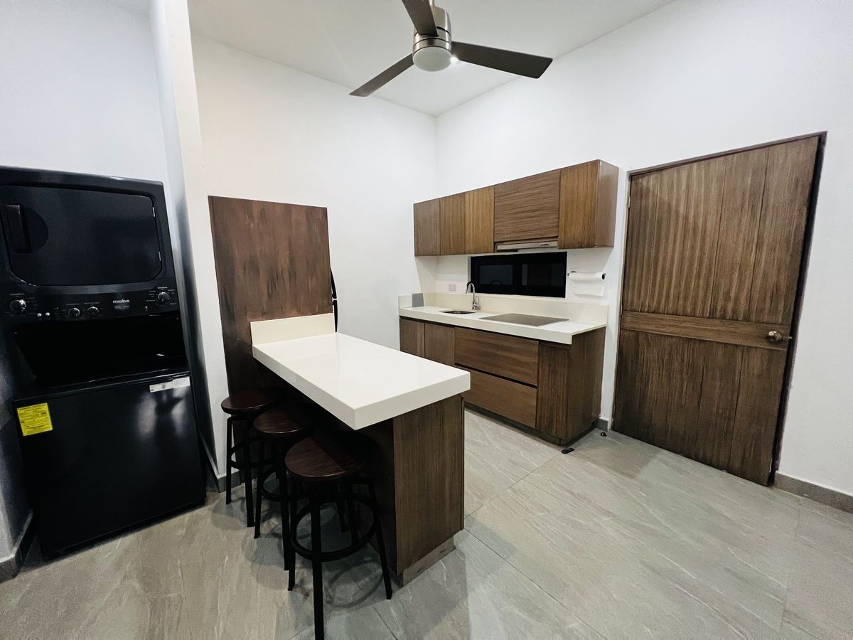 1 de 8: Cocina y centro de lavado