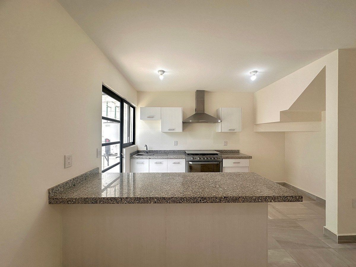 VENTA O RENTA CASA ZAKIA ALEGRO. 11, foto 1 de 12