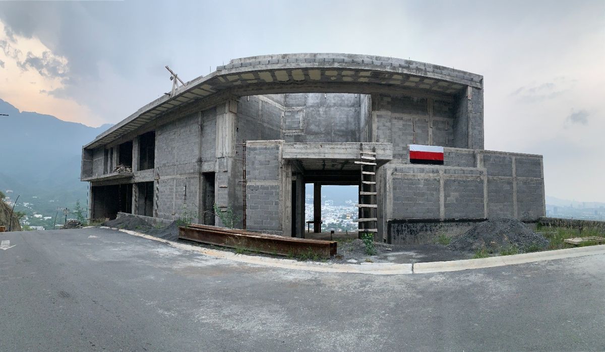 20 de 21: Obra gris