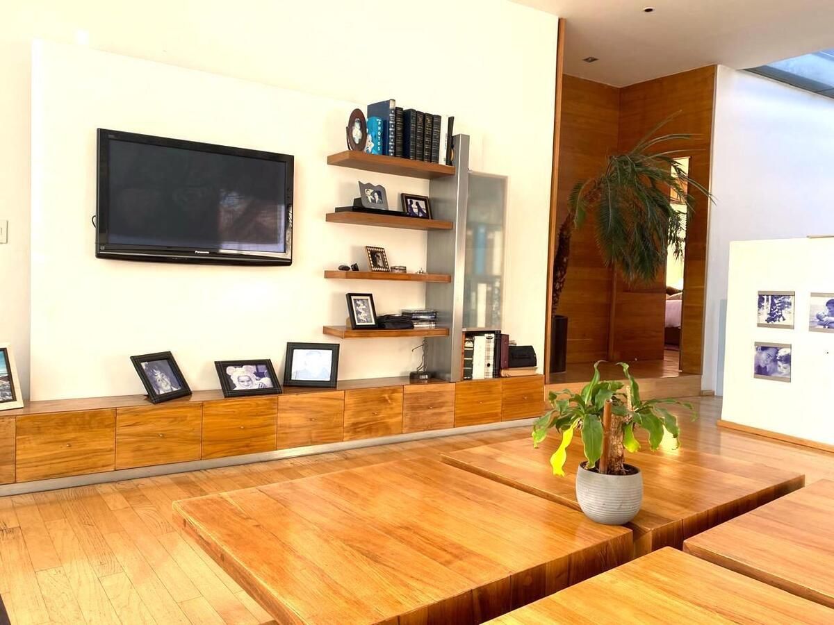 23 de 29: cuarto de TV