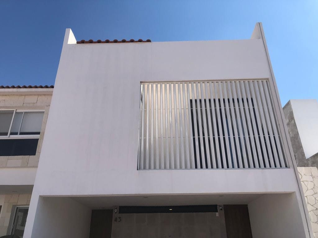 CMKB-CASA EN VENTA EN SCHOENSTATT, CORREGIDORA.(ZONA HOSPITAL) - foto 2