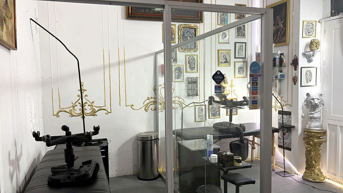 Foto 4 de CASA EN VENTA EN AV.  HIDALGO EN LA COL. AMERICANA CON PROYECTO HOSTAL BOUTIQUE