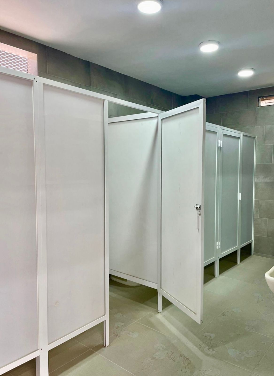INDUSTRIAL WAREHOUSE FOR SALE OR RENT IN LAS CUATAS - foto 4
