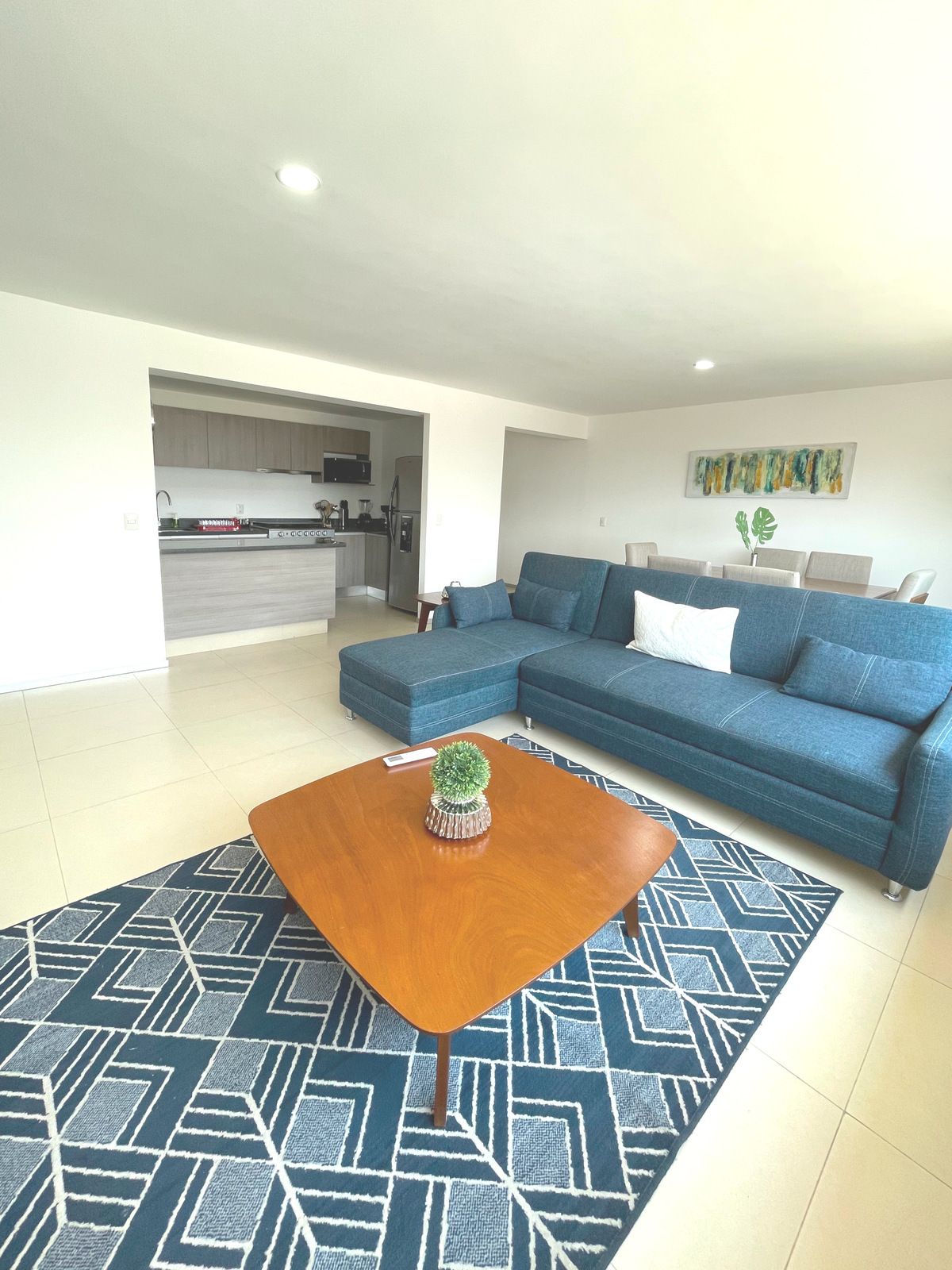 3 of 30: Sala con Pantalla Smart TV