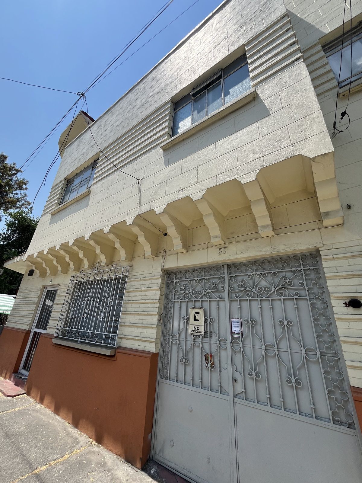 4 de 38