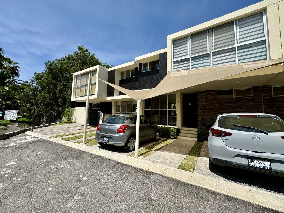 2 de 34: Fachada