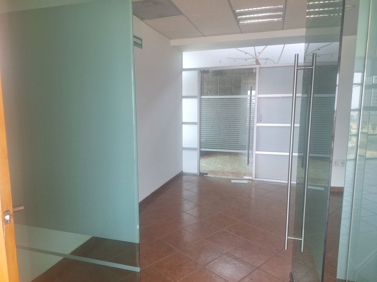 13 de 25: Renta Oficina, 200 m2, en Centro Sur, Querétaro