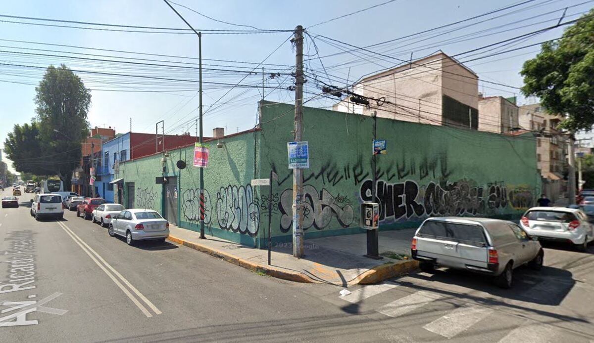 4 de 7: frente esquina nogal rfm