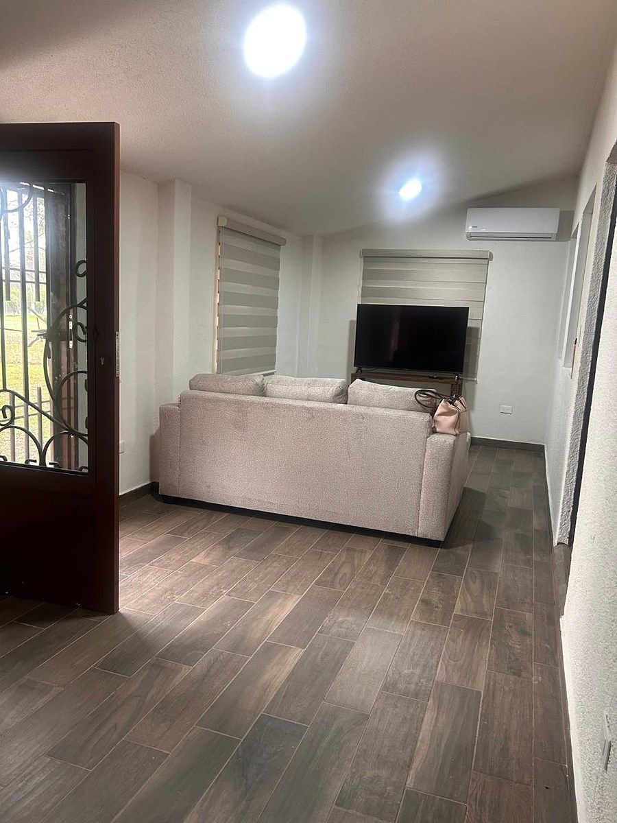 Quinta en Ejido Los Palmitos, Cadereyta Jiménez, foto 3 de 12